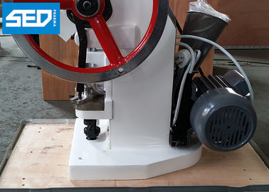 Laboratory Use Single Punch Tablet Press Equipment For Small Batch Production